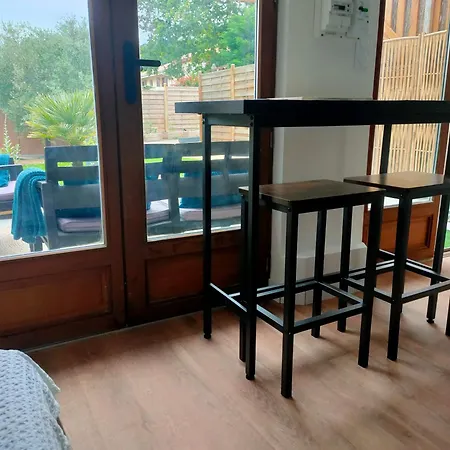 Chalet Avec Jardin Pres D'arcachon 2 Personnes